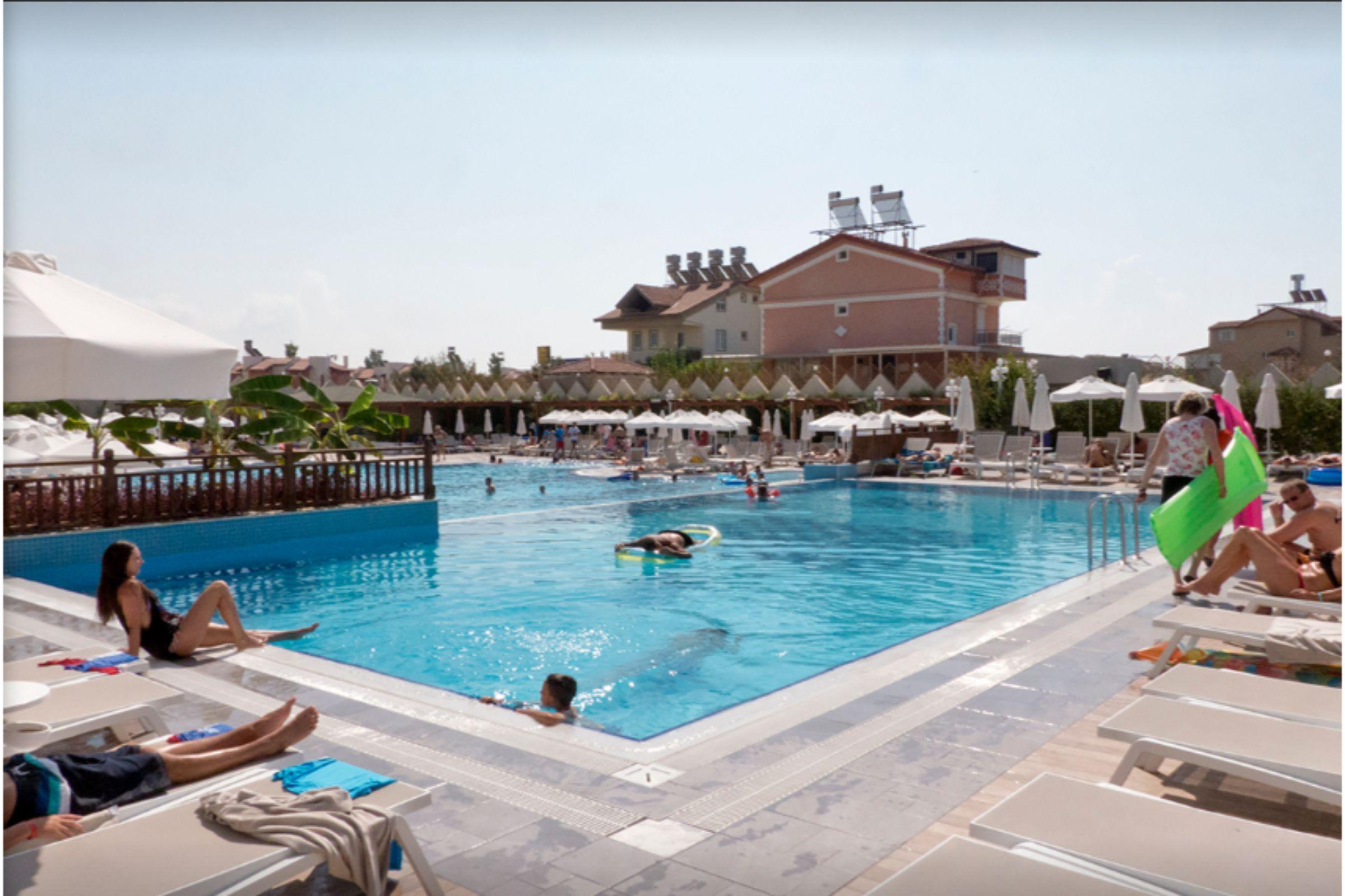 Side Crown Sunshine Hotel Exterior photo