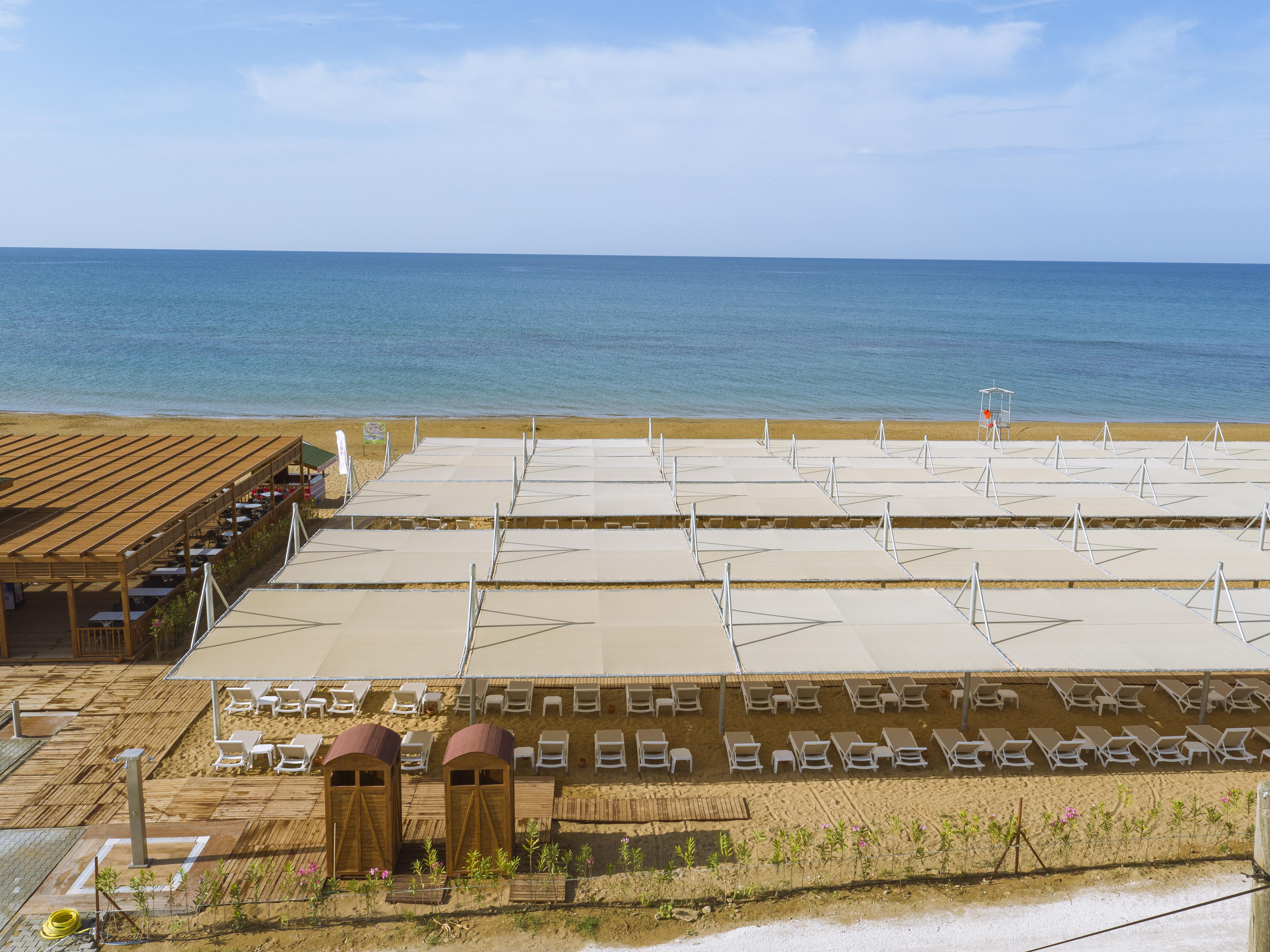 Side Crown Sunshine Hotel Exterior photo